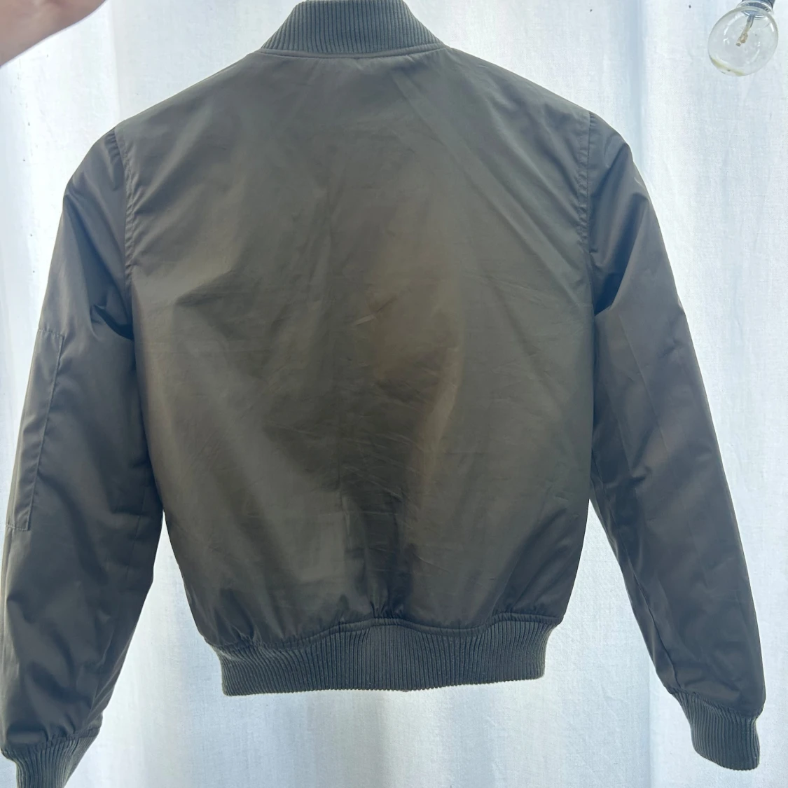 Olivgrön bomberjacka från DM retro - 4