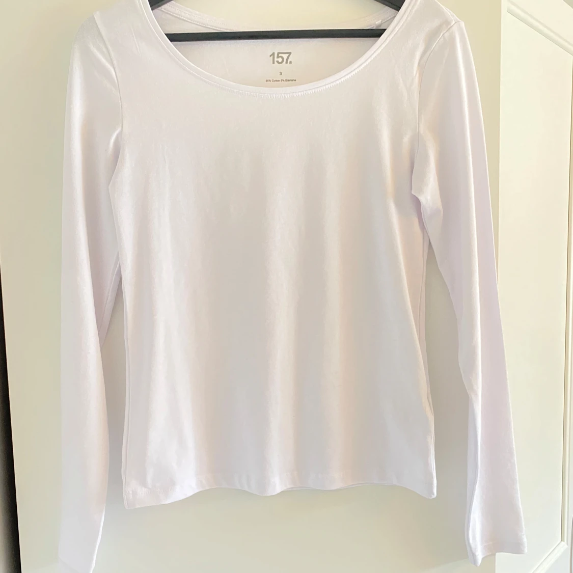 Vit långärmad topp från 157