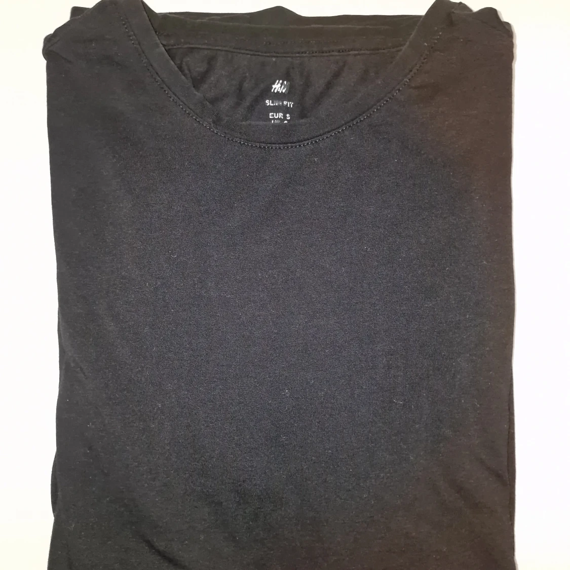 Svart t-shirt från H&M - 2