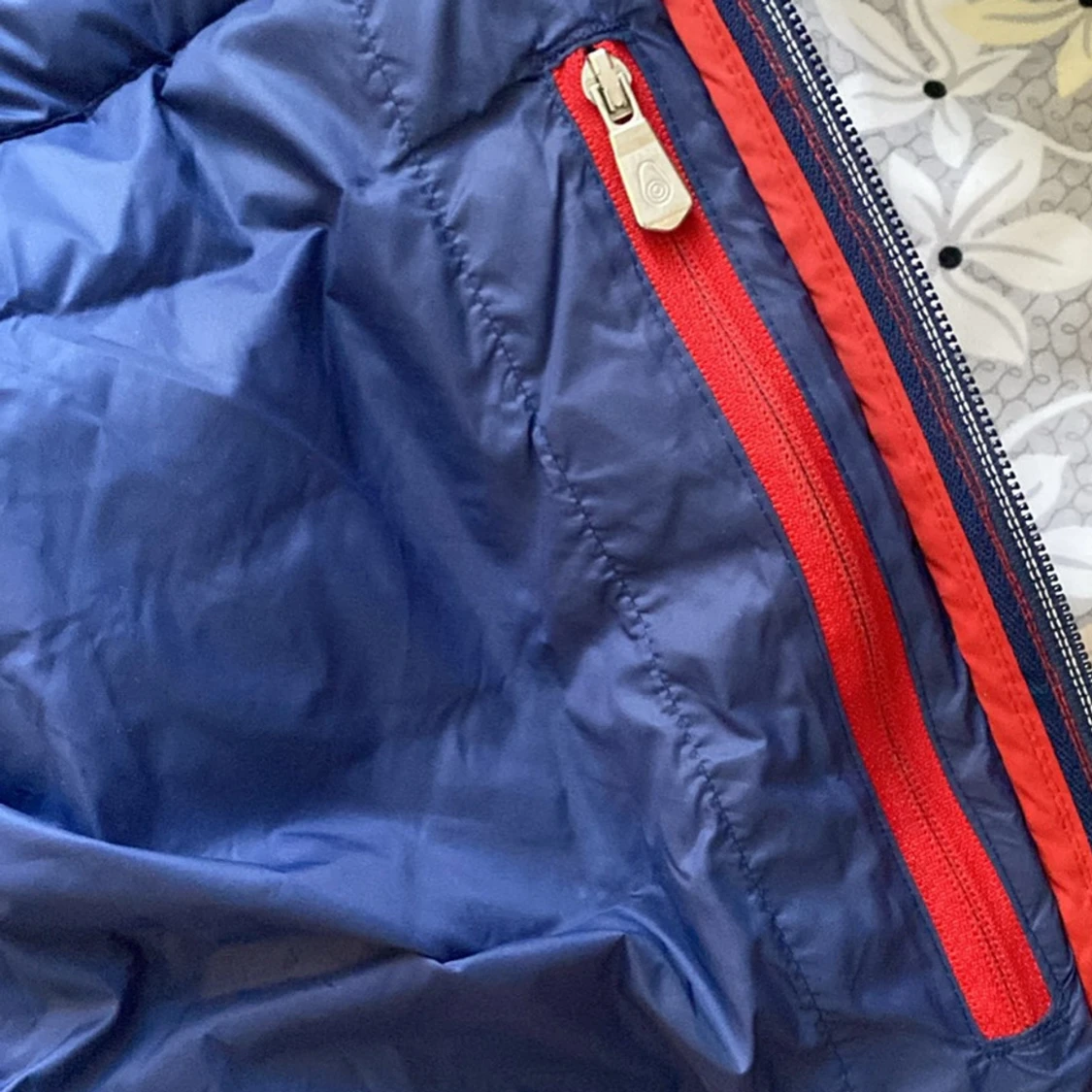 Röd dunjacka från Sail Racing - 2