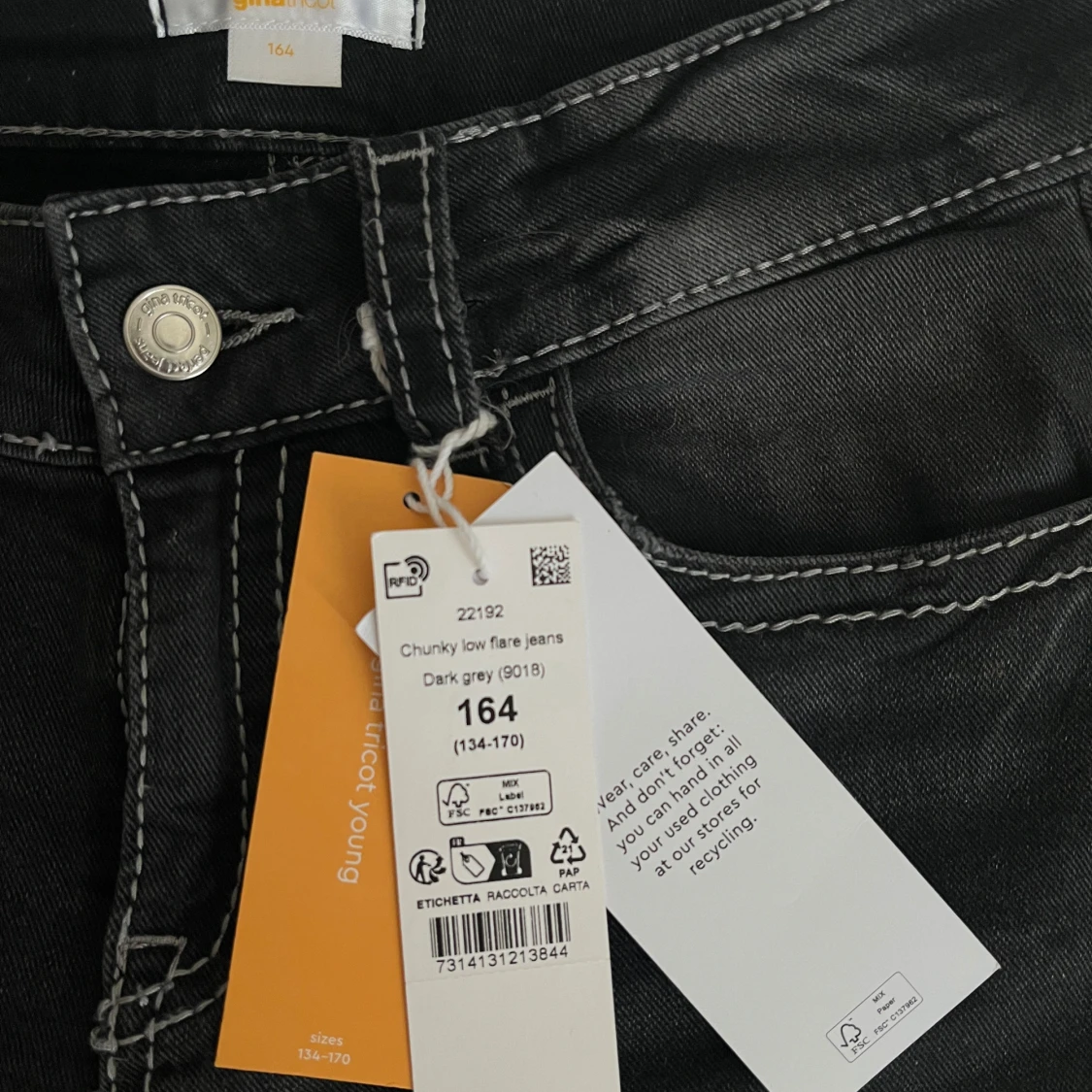 Gråa/svarta bootcut jeans Gina tricot  - 4
