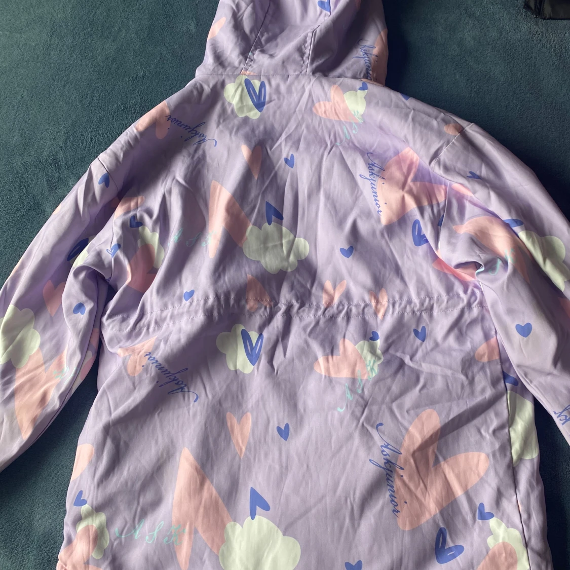 Lila mönstrad jacka med huva - 1