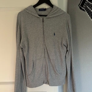 Ralph Lauren  - Skit fet sommar kofta från Ralph Lauren🍾perfekt till sommar och vår tider!🤩Storlek S men passar även M🙌