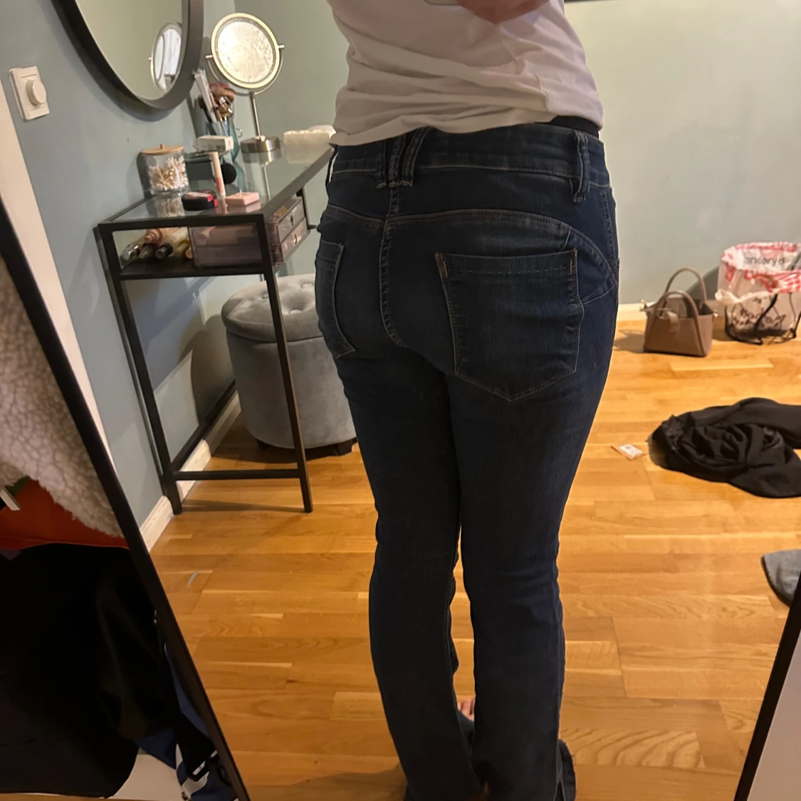 Blå jeans med normal passform - 1