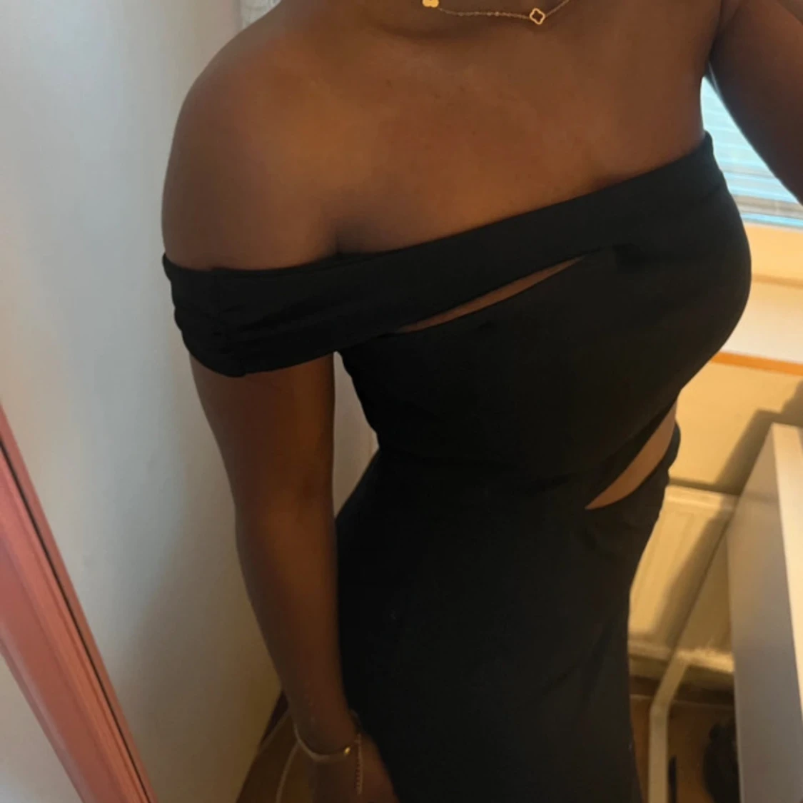 Svart offshoulder topp - 2