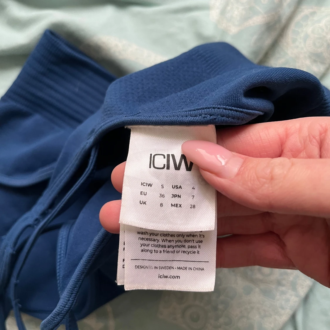 Mörkblå sporttopp från ICANIWILL - 2