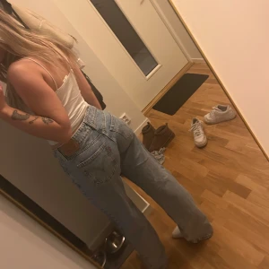 levis jeans - Supersnygga levis jeans, använda fåtal gånger. Storlek 26/32