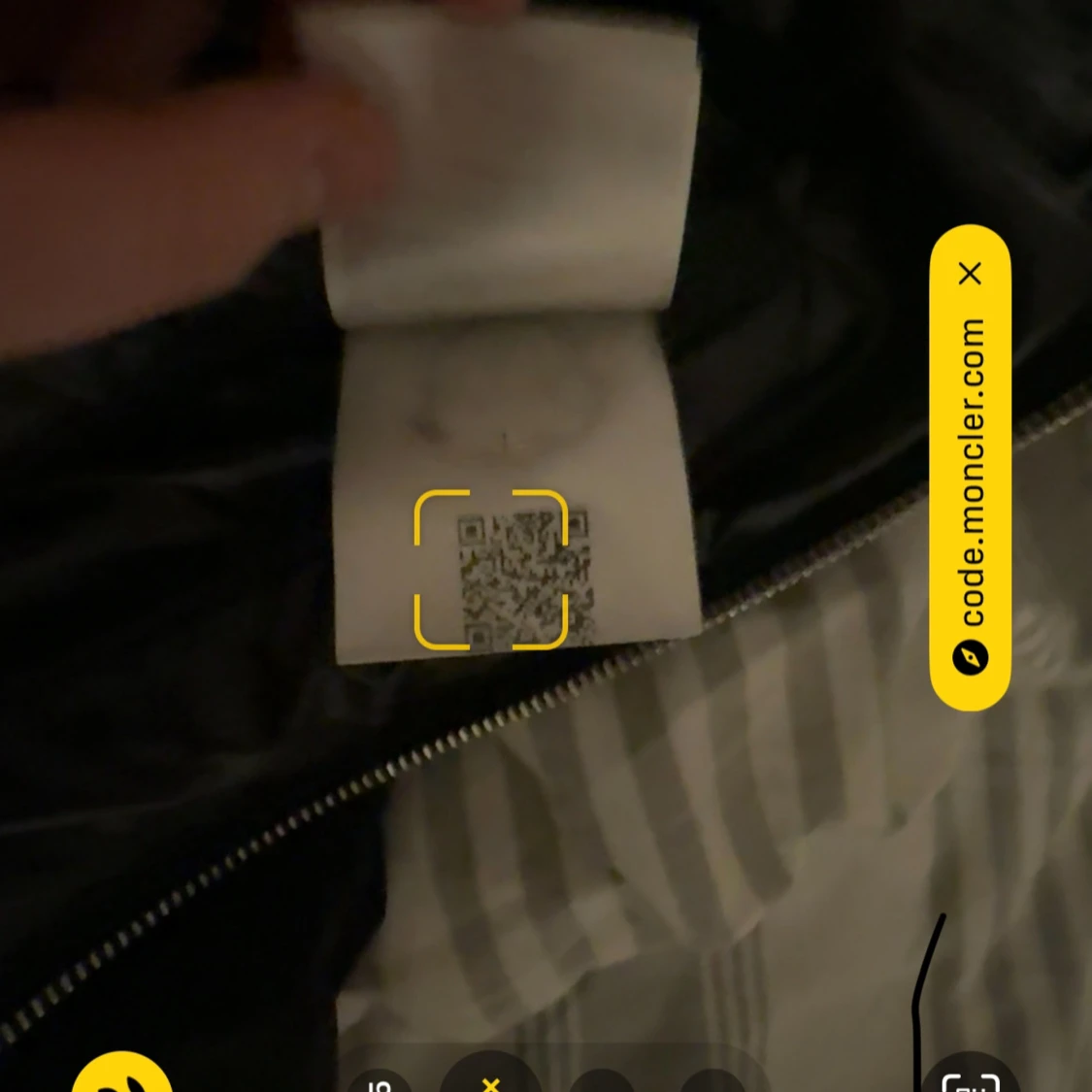 Svart pufferjacka från Moncler storlek M - 3