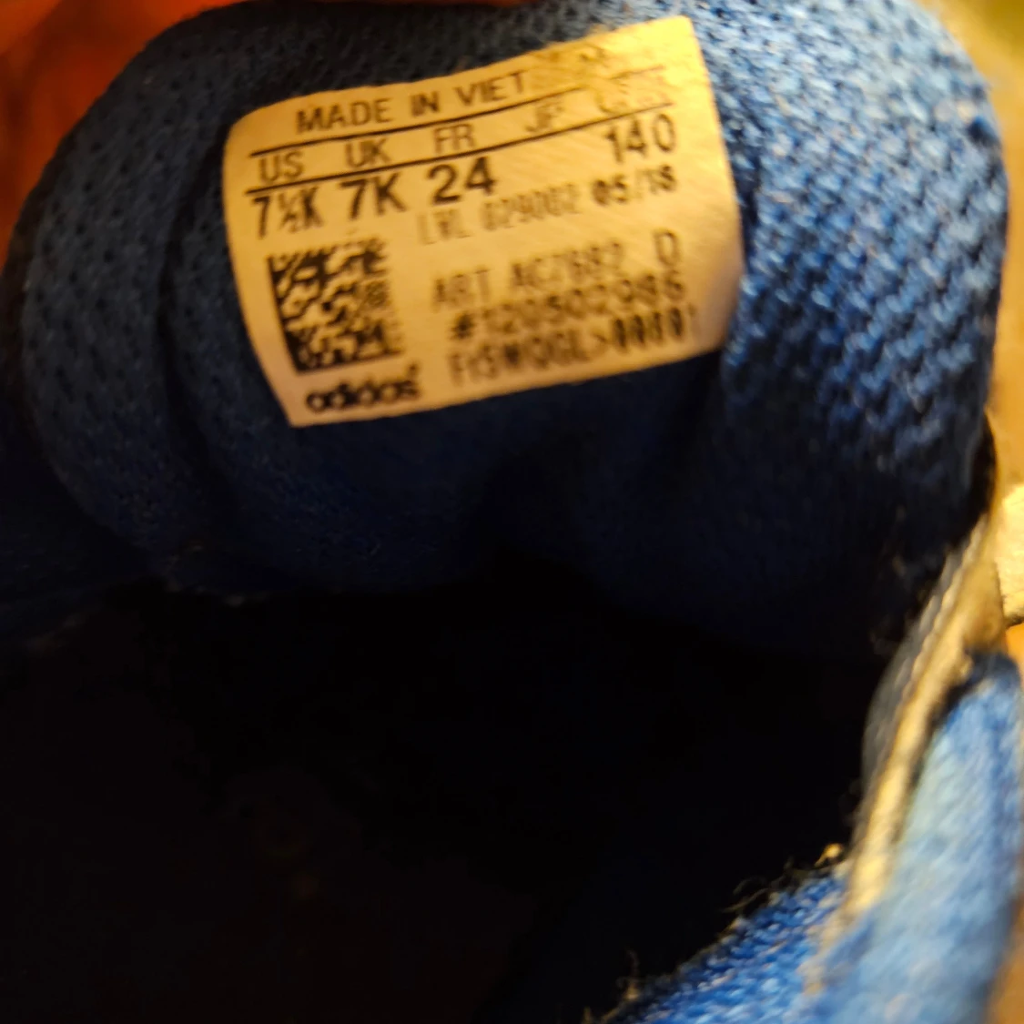 Blå barnskor från Adidas - 2