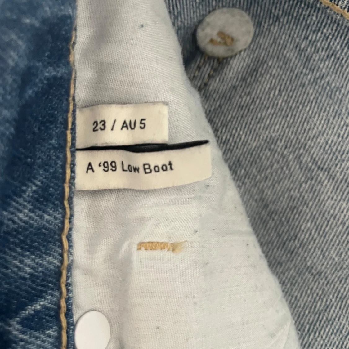 Blå low boot jeans från Abrand Jeans - 4
