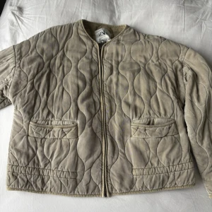 Jacka - Super fin till allt!! Jättepopulär och slutsåld❤️