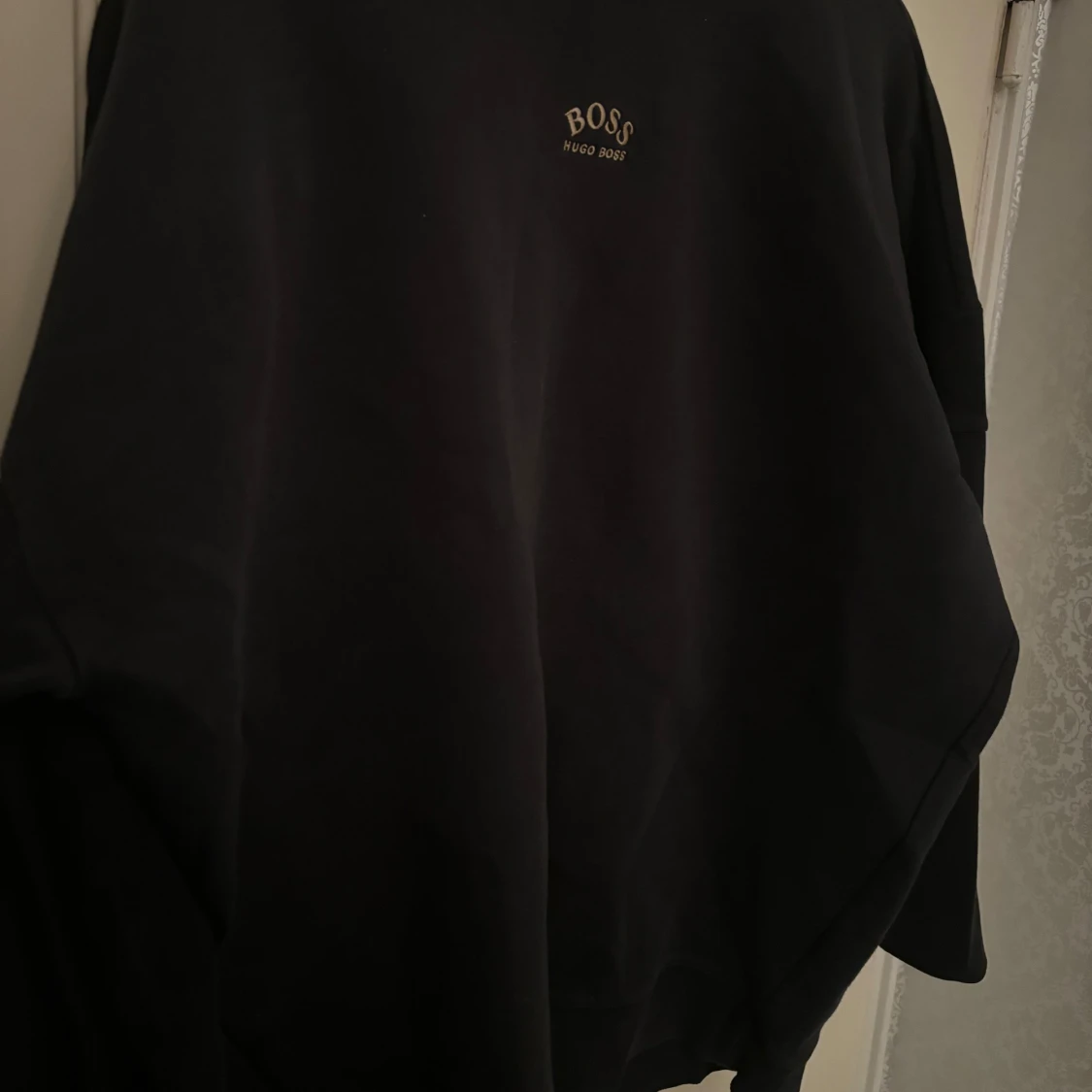 Svart sweatshirt från Hugo Boss - 2