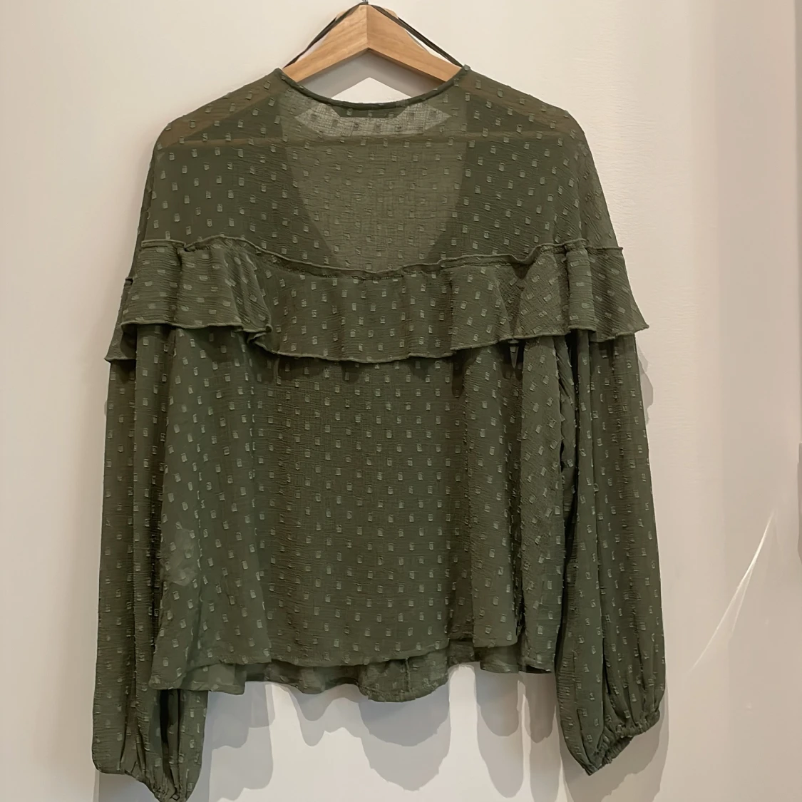 Grön tunn blus från Zara - 3