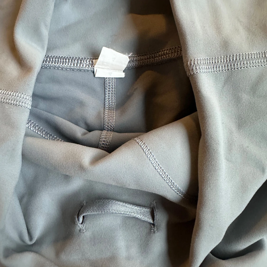 Grå leggings från Lululemon - 3