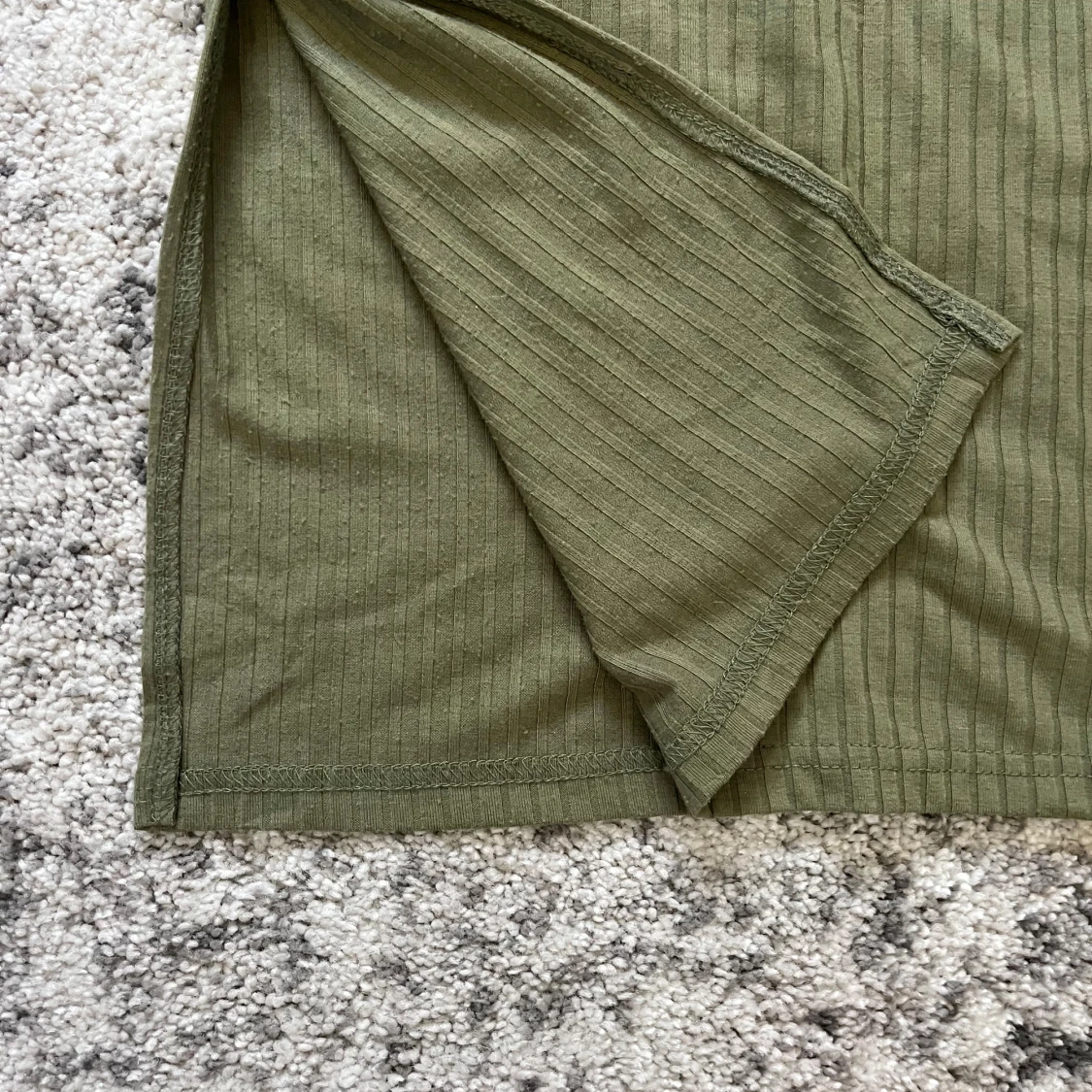 Olivgrön långkjol  - 1