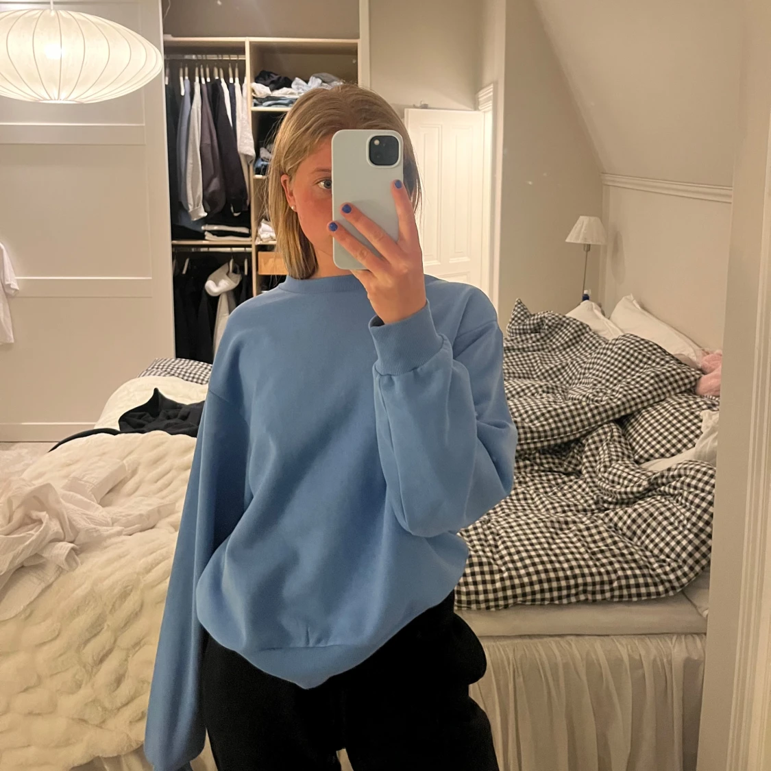 Ljusblå oversized sweatshirt - 1