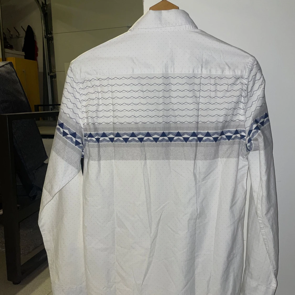 Vit mönstrad skjorta från Lacoste - 1