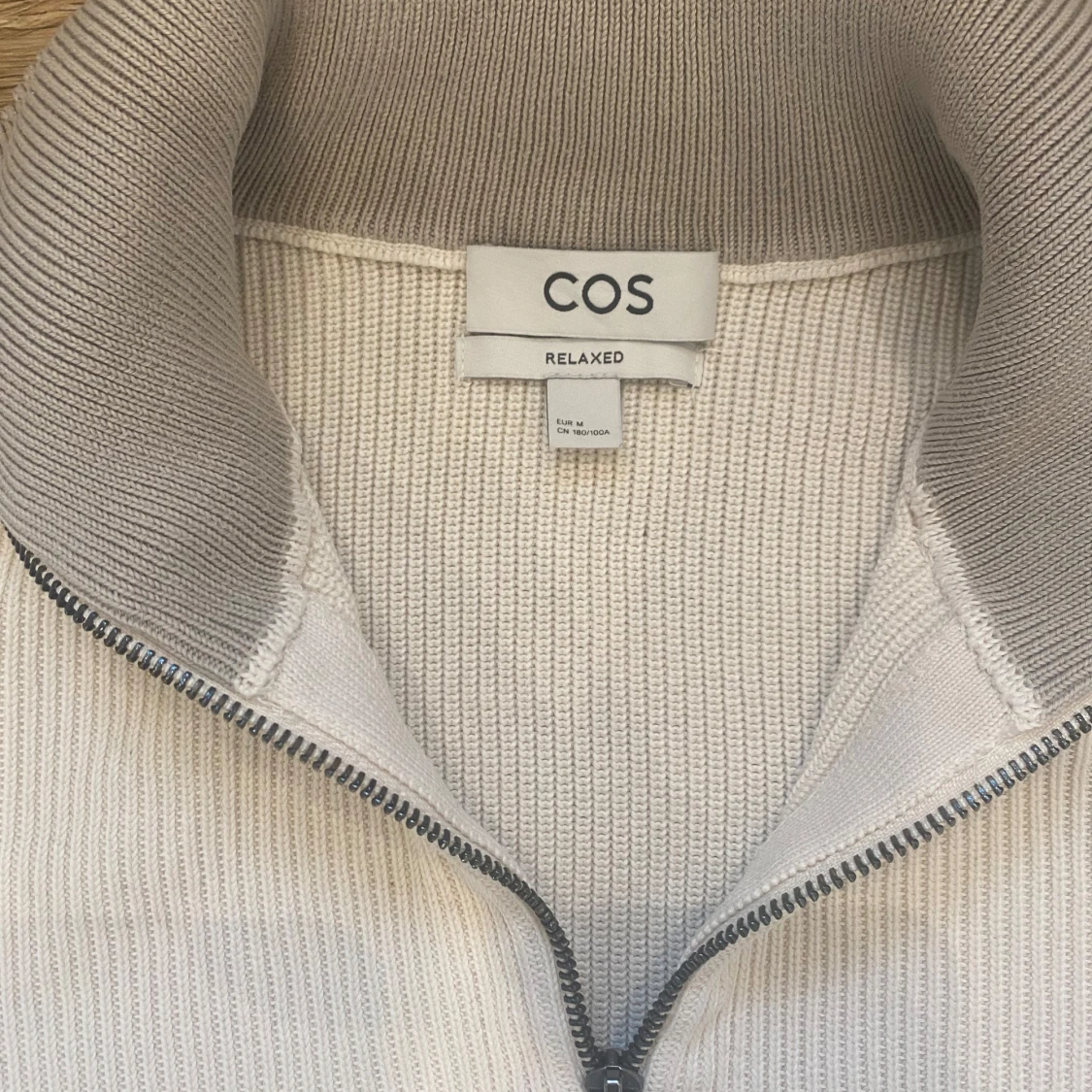 Stickad cos zip tröja  - 1