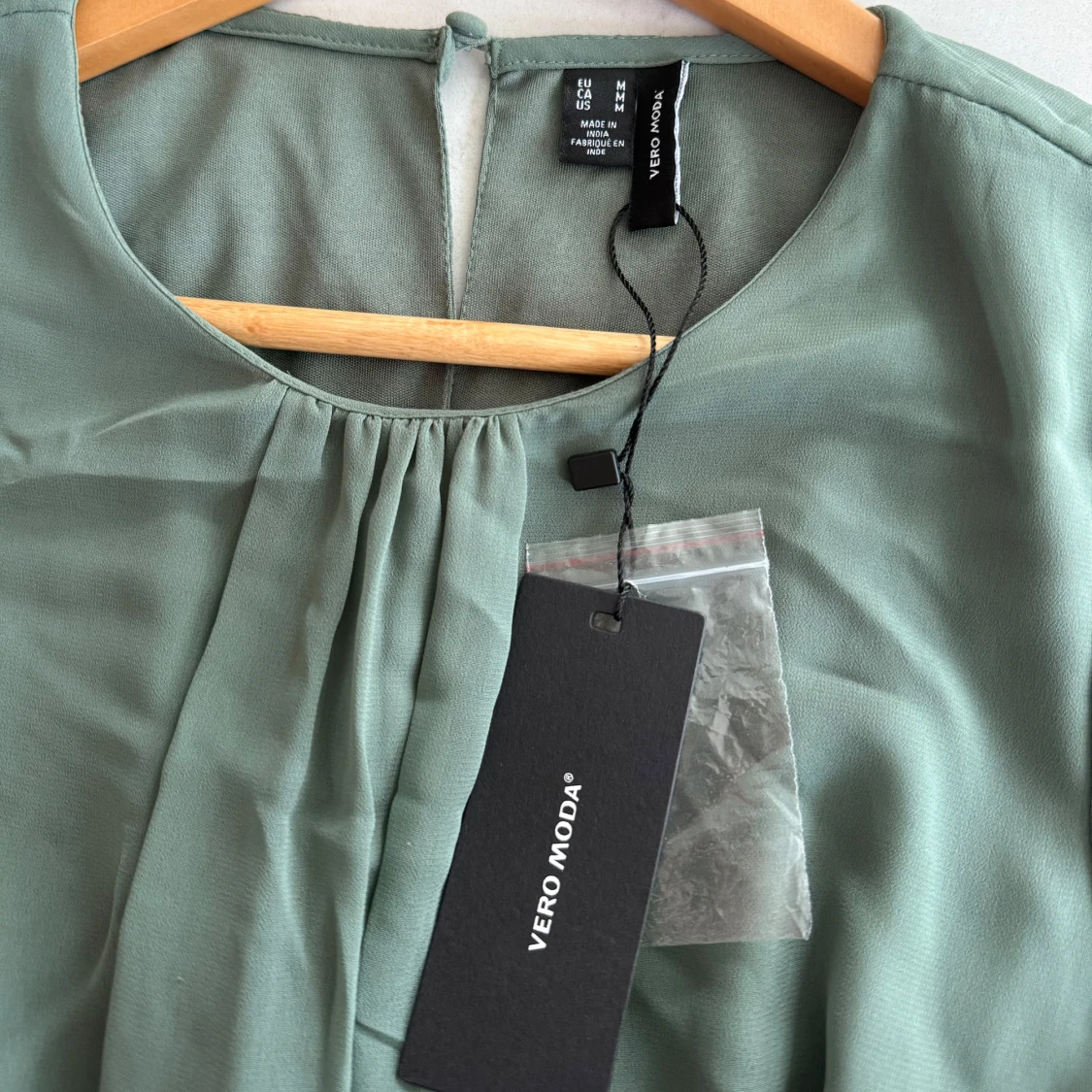 Grön långklänning från Vero Moda - 2