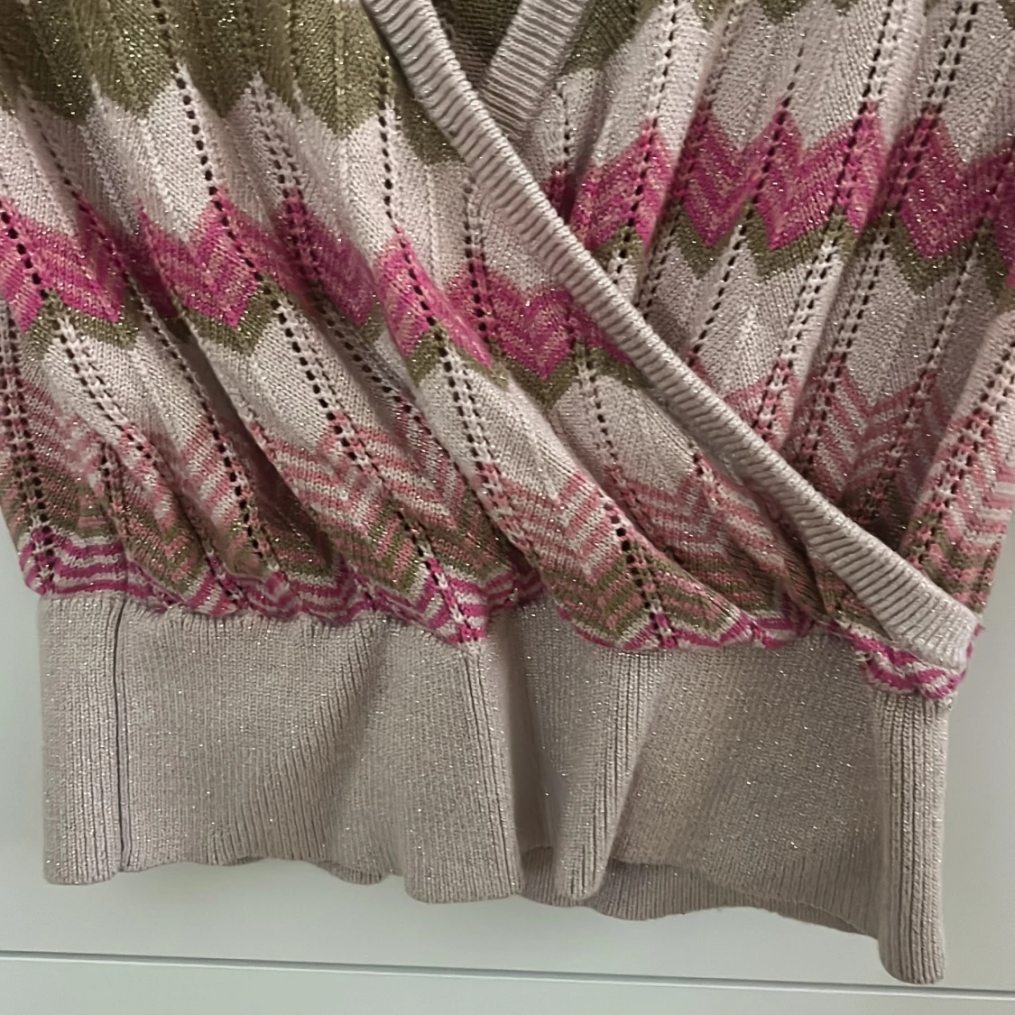 Randig omlottkofta från Holly & White - 2