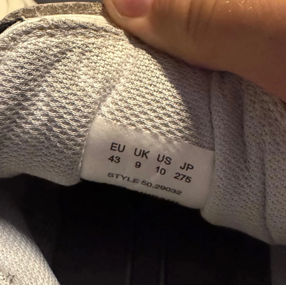 Chunky sneakers från Axel Arigato - 29