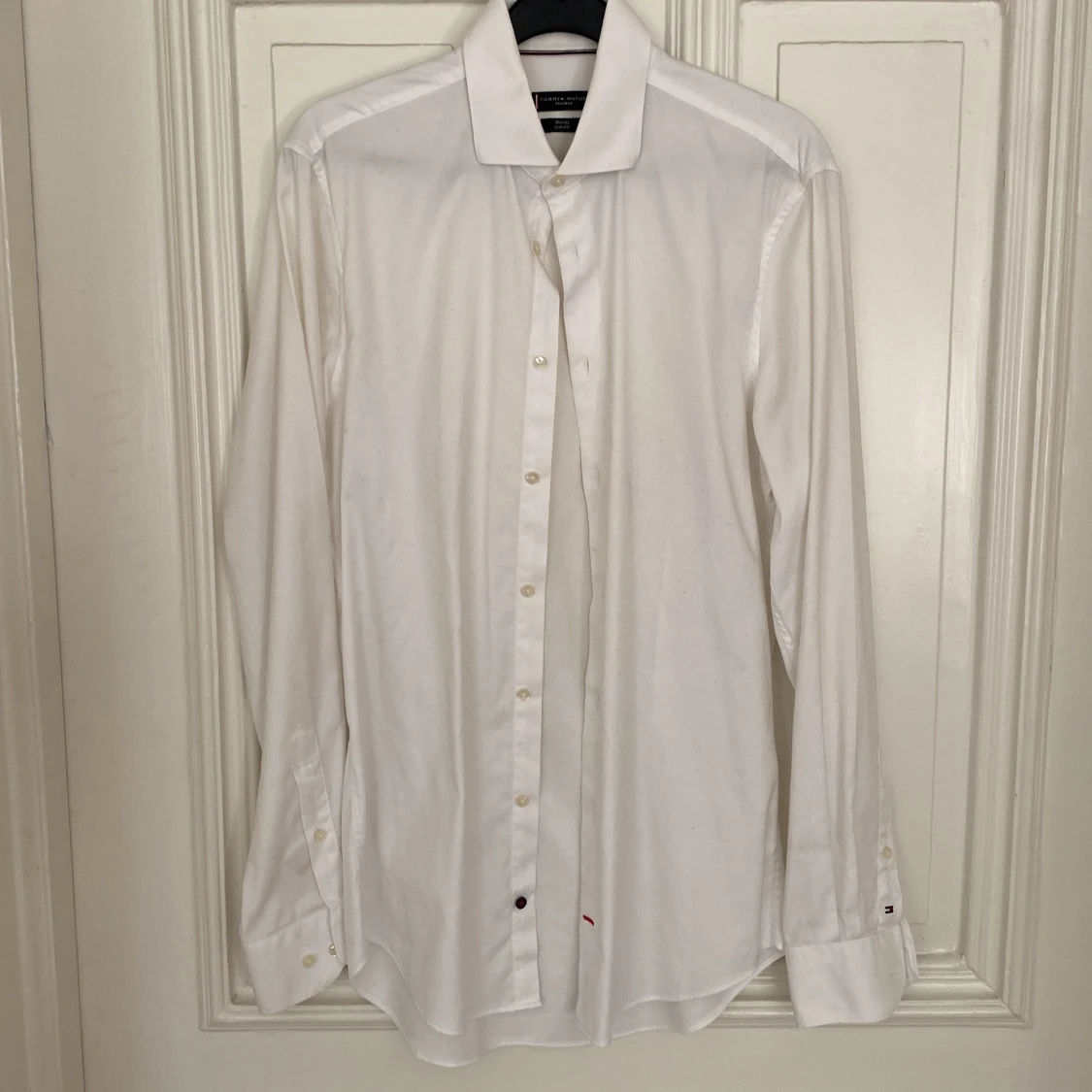 Vit slim fit skjorta från Tommy Hilfiger