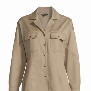  - Leisure blouse från Escada som aldrig är använd och gjord i ull Original pris 6000kr