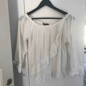  - Tunika från Lise Sandahl, 150kr+frakt Kan gå ner i pris, använd 1 gång 