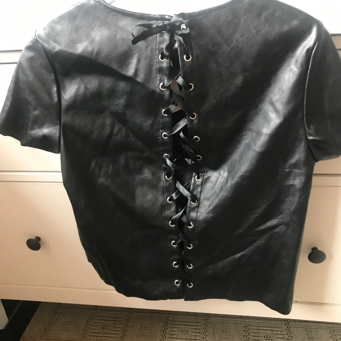 Oanvänd tröja - 90