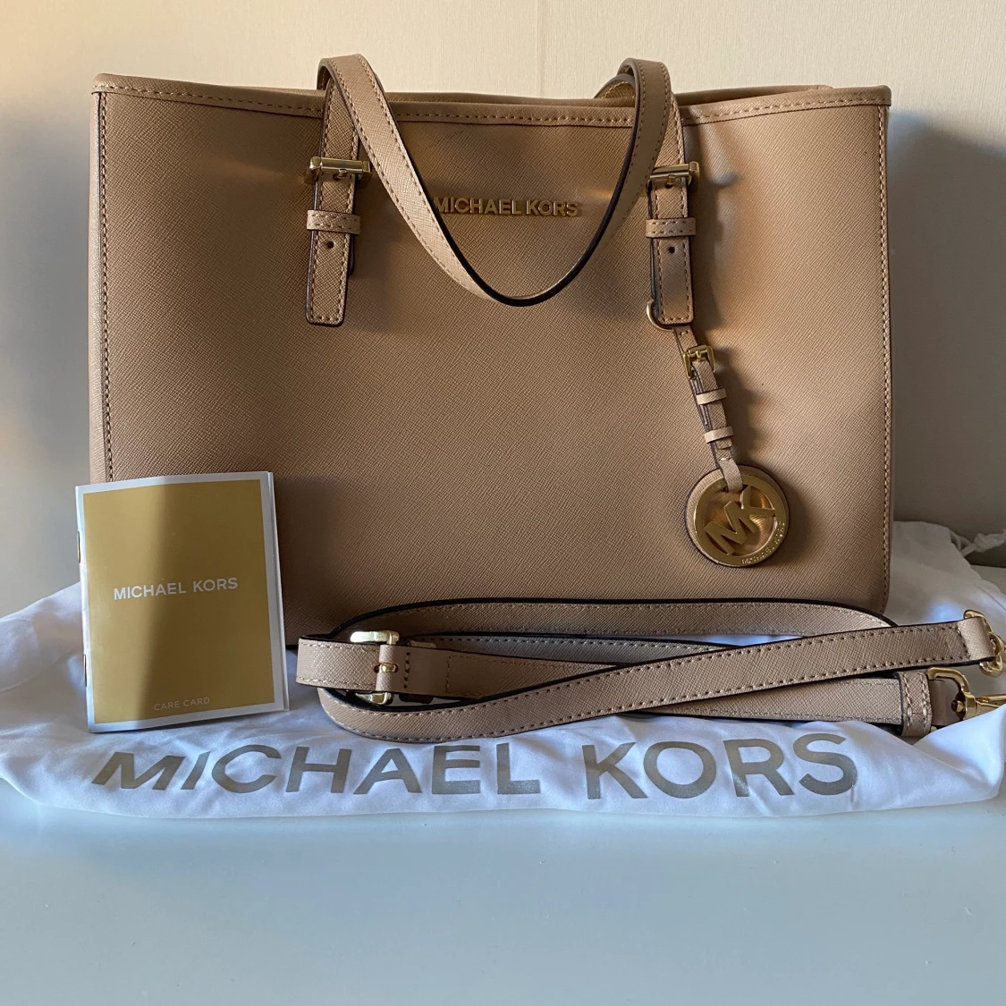 Äkta Michael kors väska 