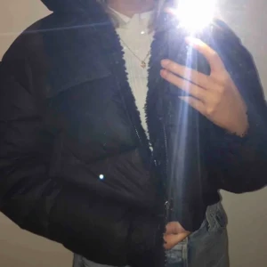 Jacka - Säljer nu min jacka då jag inte använder den längre,köpt för 599 på nakd!