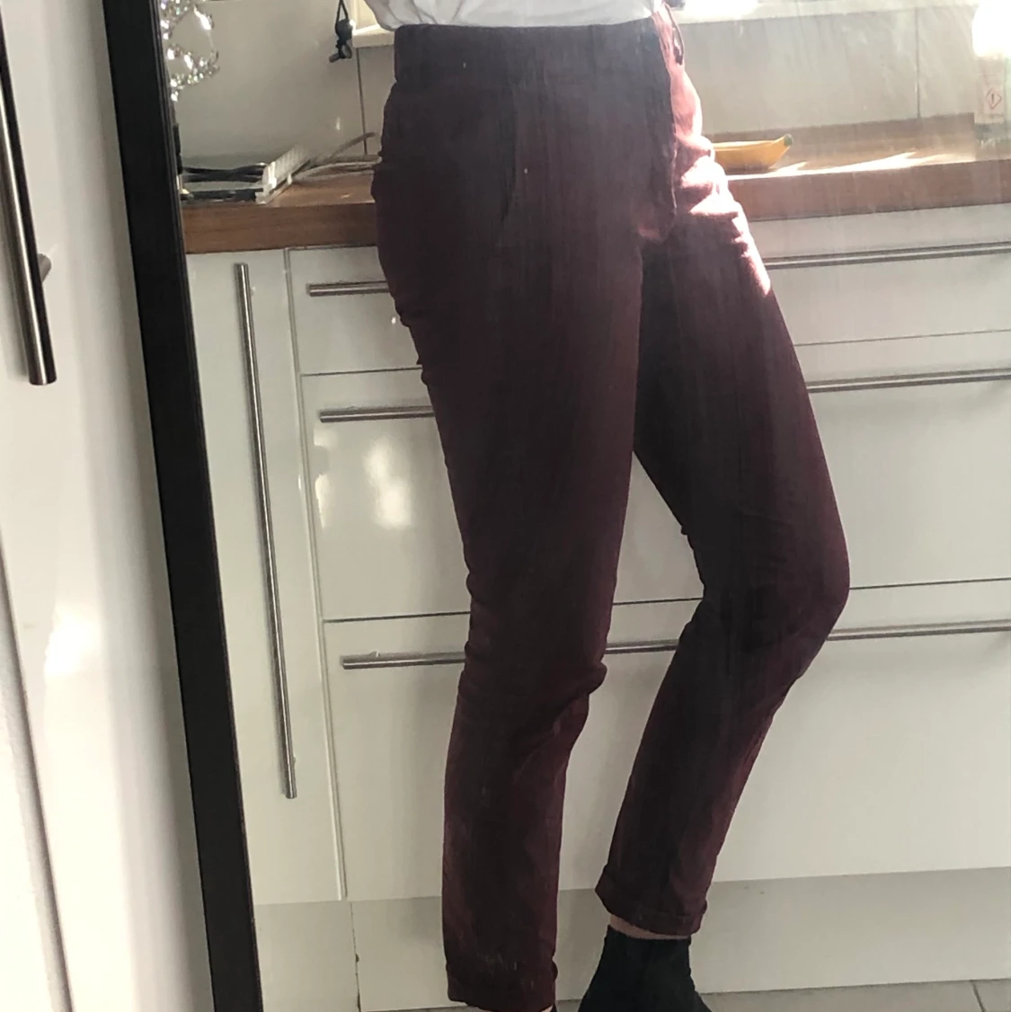 HM vinröda slimfit chinos i stl 31(eur) - 90