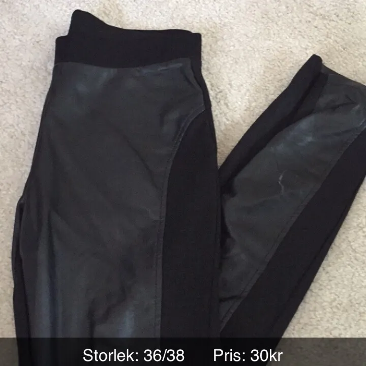 Storlek 36/38. Jeans & Byxor.