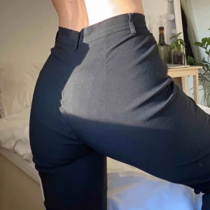  - Kostymbyxor, insydda av mig men inget som syns! Köparen står för frakt💘💘