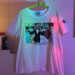 Clueless t-shirt - Clueless tröja från Zara. Lite tajt i armarna så skulle kanske säga s/xs