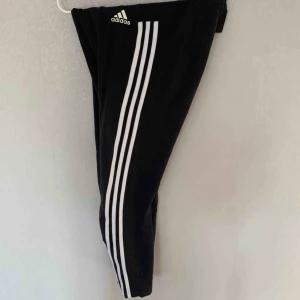  - Leggings från adidas. Fint skick 
