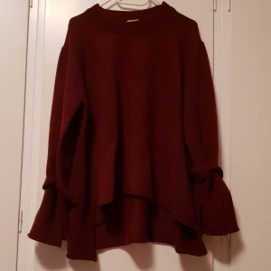  - Tröja i fint skick från ciquelle. 