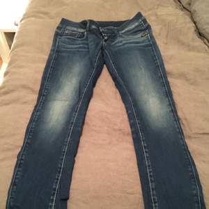 Gstar Raw jeans i storlek 30/32 (uppsydda)! 
