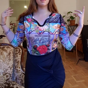  - Assnygg 90s tröja!