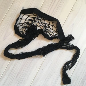  - Nätstrumpbyxor från Partykungen. Fina och hela,Stora ”hål”. Endast använda en eller två gånger!Köpren betalar frakt