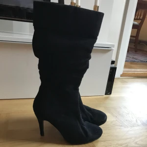  - Stövlar använda en gång...