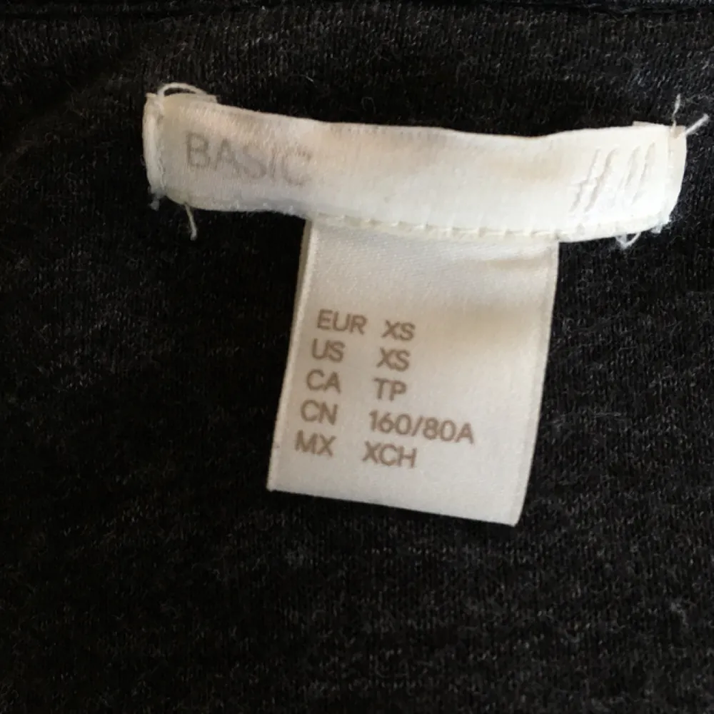 Hoodie från h&m strl XS. Frakt tillkommer. Tröjor & Koftor.