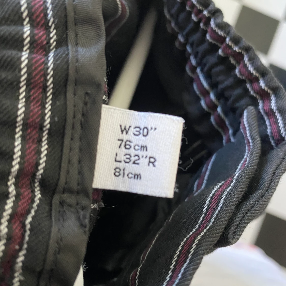 Randiga raka byxor  - 27