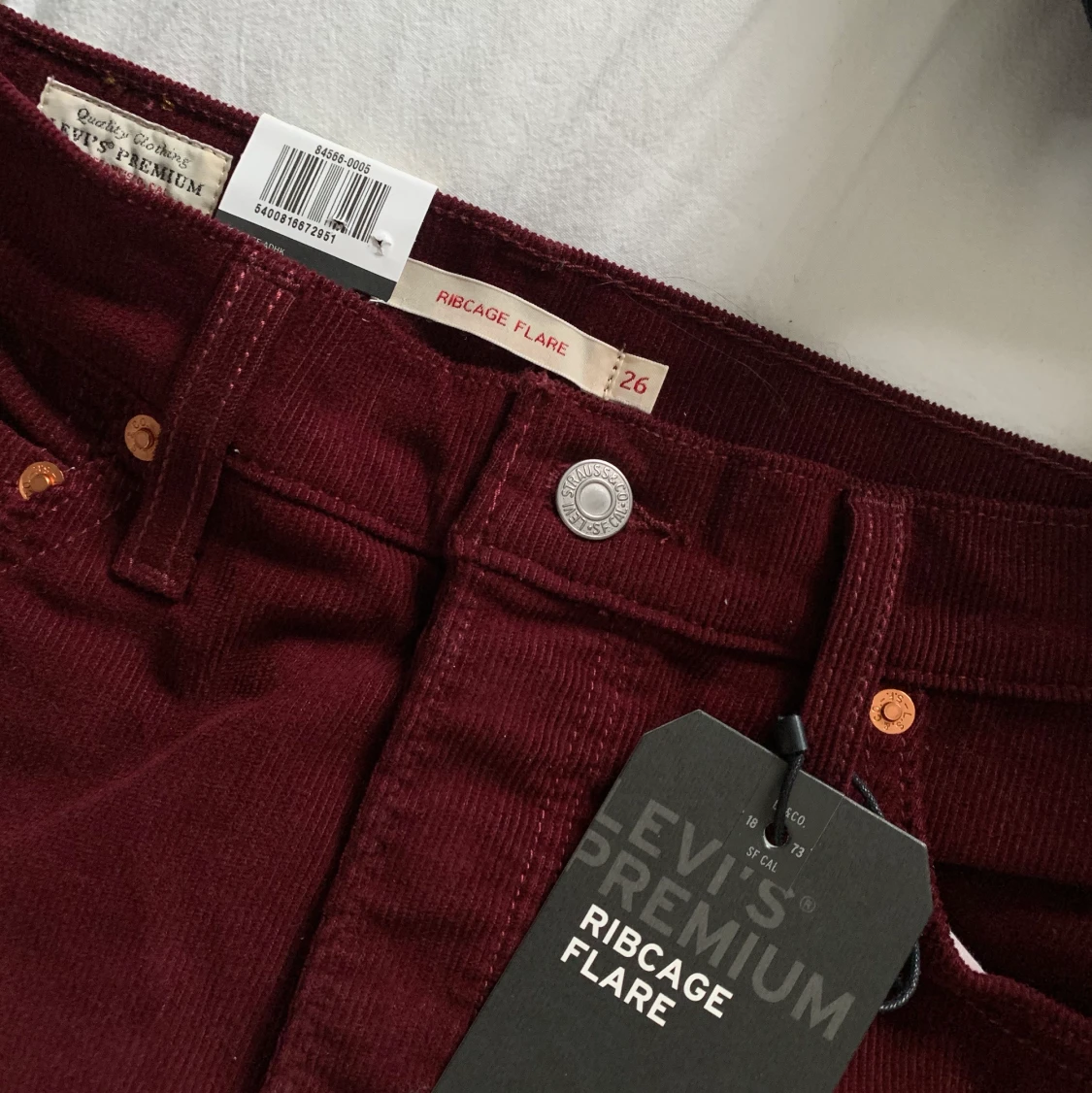 Levi's Ribcage flare jeans, red corduroy - 91