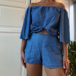 Jumpsuit - Fina dateljer både bra och i ryggen, en sommarfavorit!! 