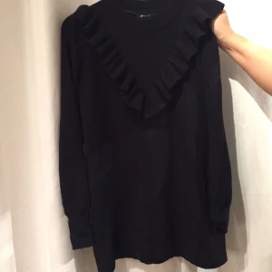  - Kortklänning/längre tröja från H&M. Bra skicka & knappt använd.