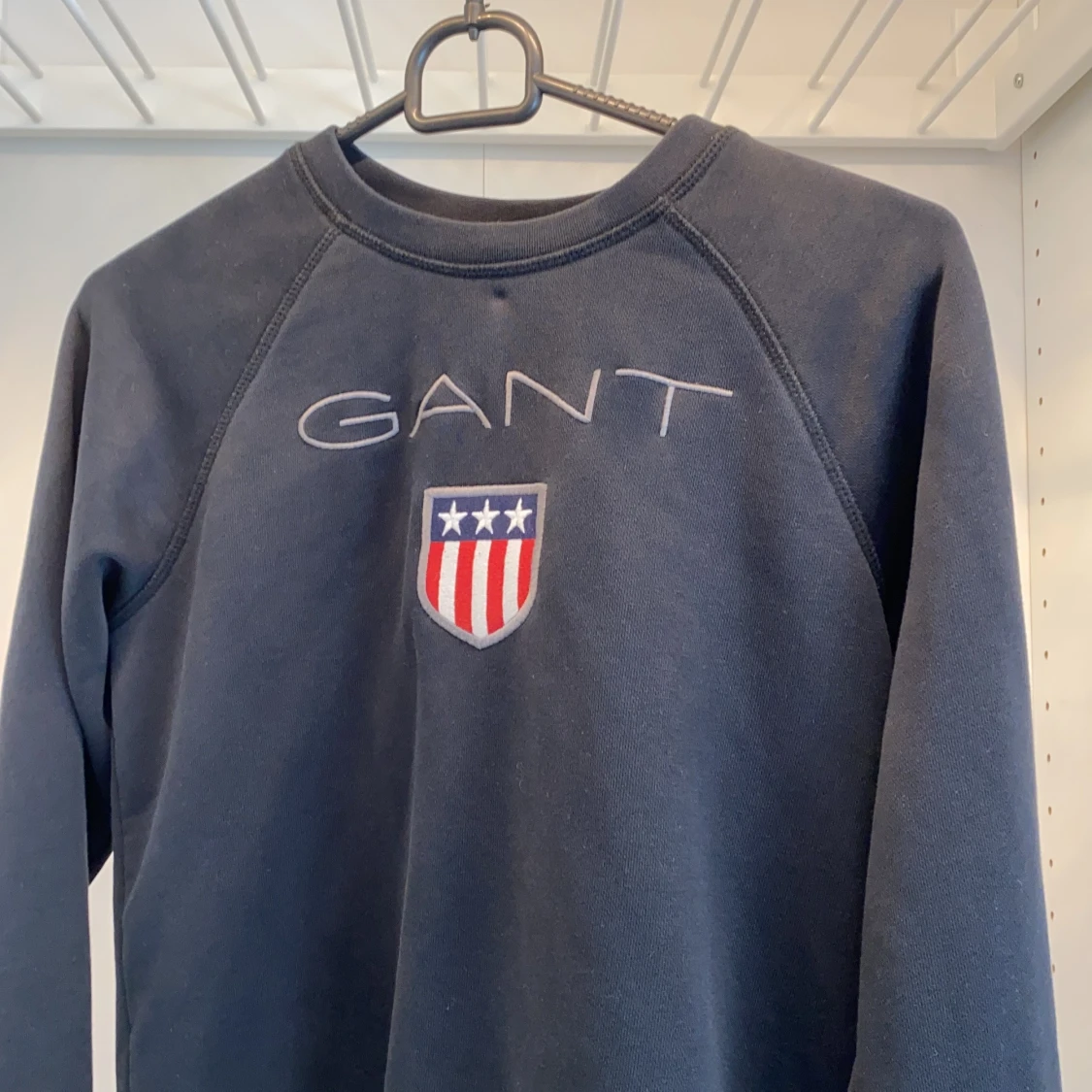 Mörkblå gant tröja