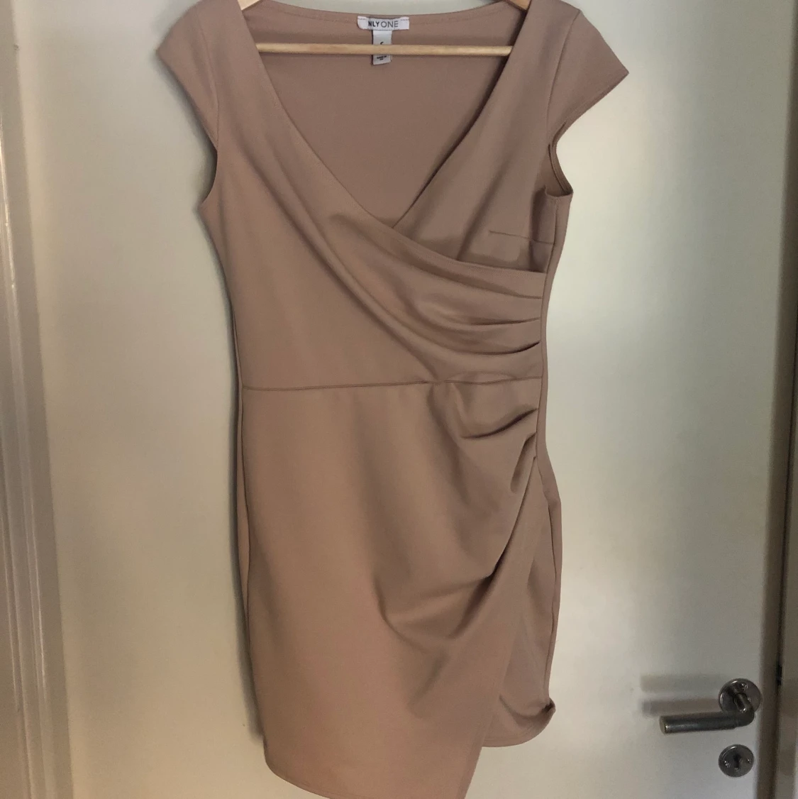 Klänning Nelly storlek small