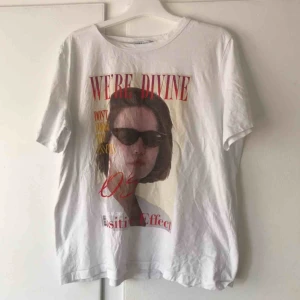  - Snygg tröja från zara med coolt tryck 🥰