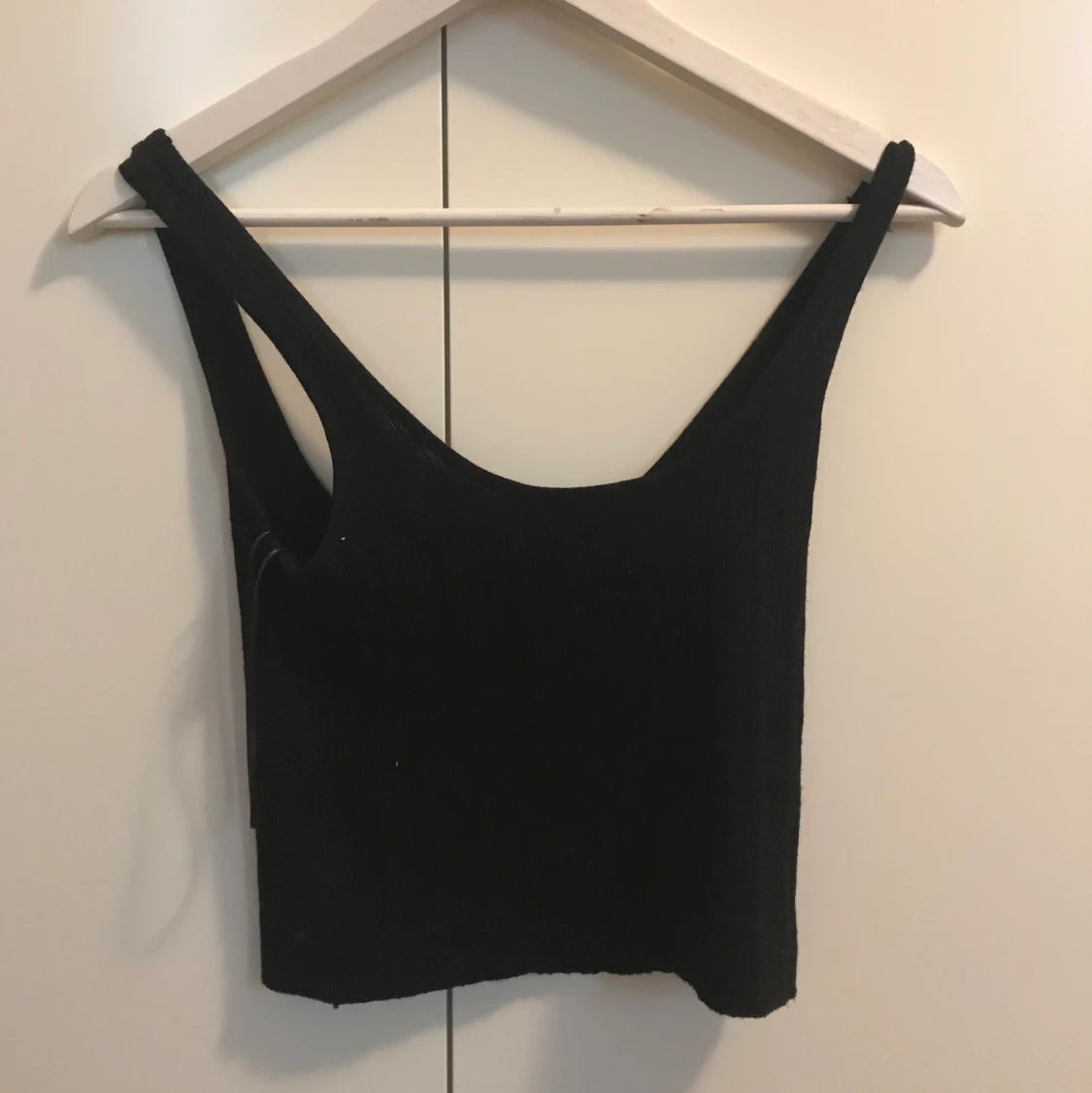 stickat croppat svart linne. S